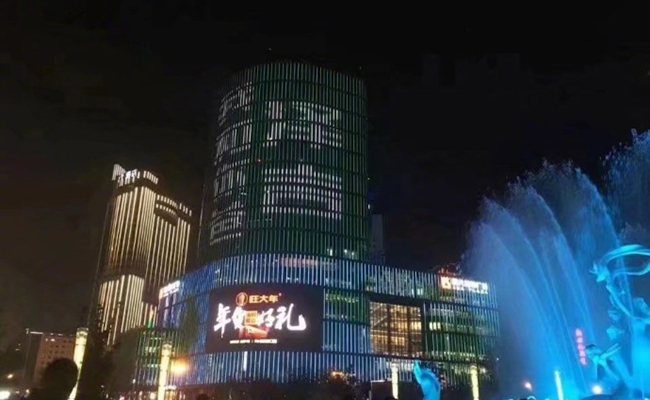 李泽言夫人找蛙什么梗 心疼李泽言多了个绿皮青蛙儿子