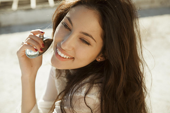 为什么很多女生正脸漂亮侧脸却一般 这2者对正侧颜值起决定性作用