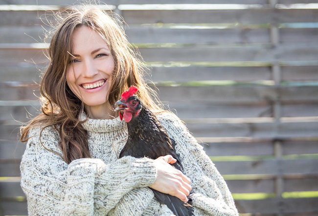 女孩努力赚钱是为什么 勤勉只为关键时刻不需瞧人眼色