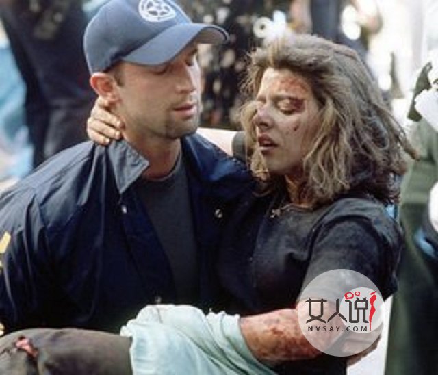 美国英雄华裔女孩邓月薇,中国人的骄傲