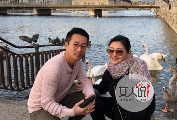 汪小菲晒照为大s庆生 甜蜜浅吻额头张雨绮现状不忍直视