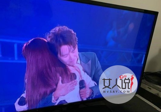 杨丞琳与前男友相拥 小鬼黄鸿升体贴不已还为他哭了