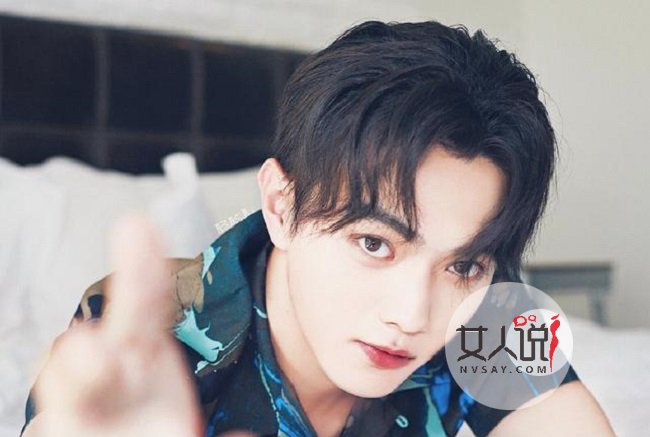 许凯罚抄麻辣烫 网友表示这波操作很接地气