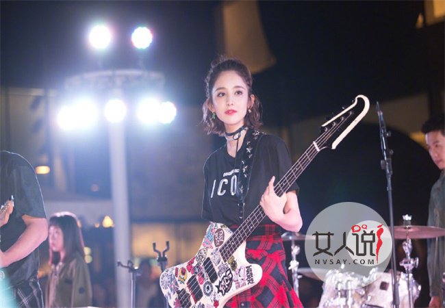 娜扎姐姐婚礼热舞 曼妙身姿舞动起来攒劲的很