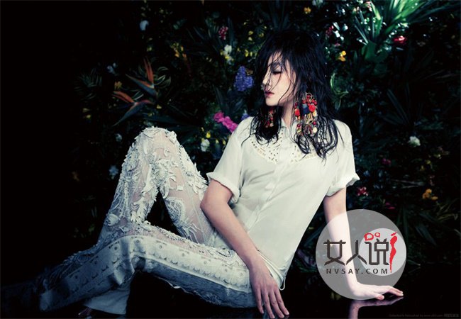 晒照为大s庆生 实力宠妻这碗狗粮干了