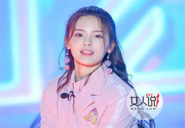 杨超越被骗巴黎看秀 逆风翻盘简直人生赢家