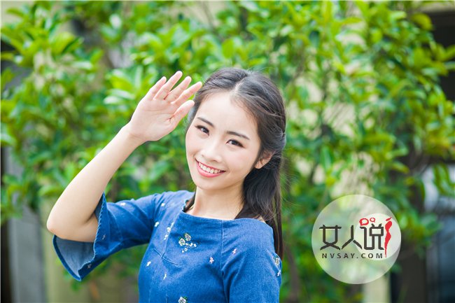 小姨的诱惑 公司下班时间她突然闯入