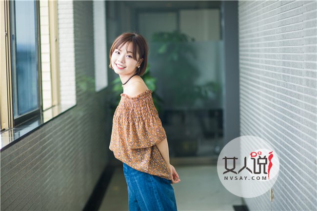 淑女的欲望 清晨她的小舌包裹着我的挺拔