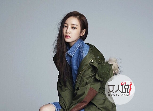 具荷拉向男友下跪 不雅视频曝光让其苦不堪言