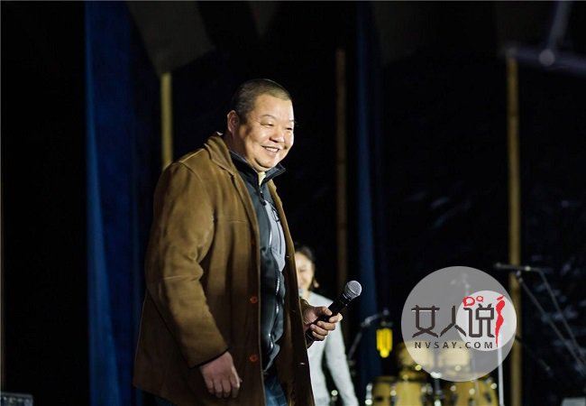 臧天朔告别仪式 众星云集举止却做作不已