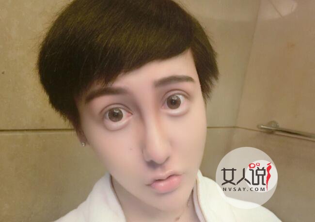 蛇精男纯天然旧照 刘梓晨亚美只只昔日不雅床照流出