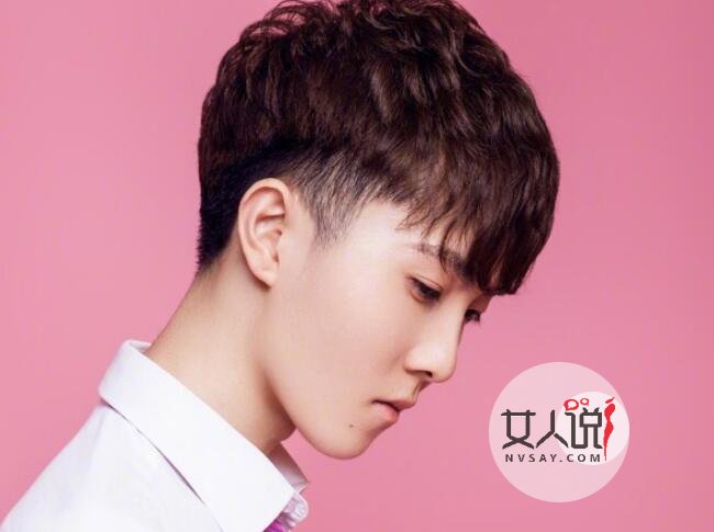 陈新颖焦可然恋情 深夜约会被偷拍网红女友被疑整过容