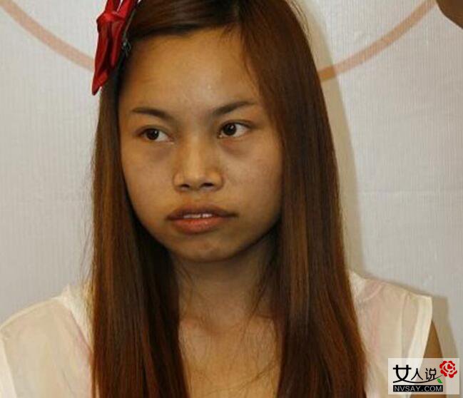 凤姐晒性感胸照色诱富豪 为嫁豪门丰胸多年终见效