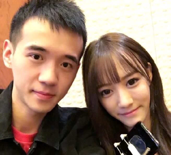 贝拉拉和夏梦是什么关系 夏梦是蛋蛋解说的神秘女友吗