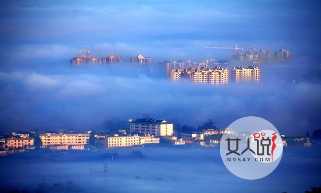 攀枝花天空出现奇景 天空惊现一栋楼难得一见众人驻足观看