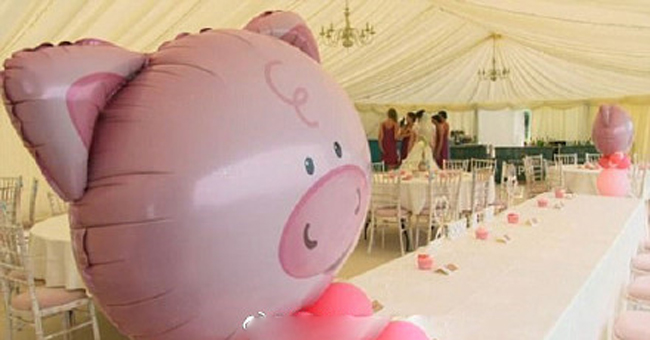 新郎花12万办猪主题婚礼 50头猪在现场疯狂追逐场面十分混乱