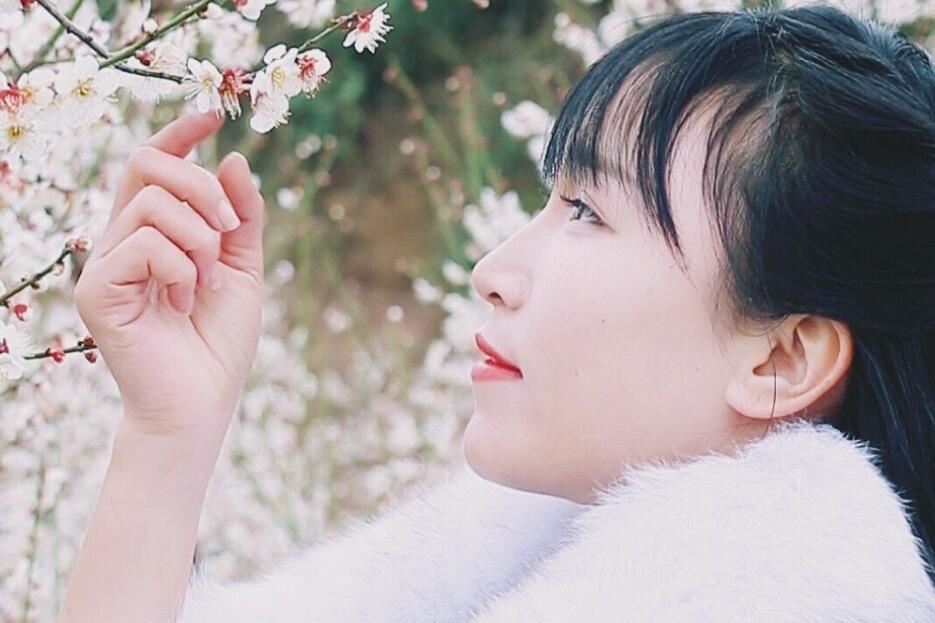 李子柒经历了啥子事情 李子柒身世大揭秘她为什么做夜场小姐