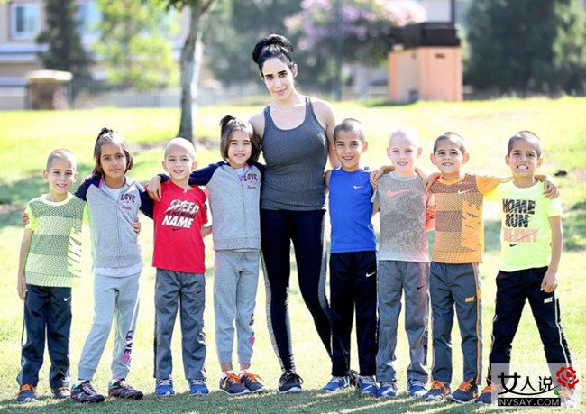 美国女子生8胞胎 庞大抚养费让其苦不堪言濒临破产边缘