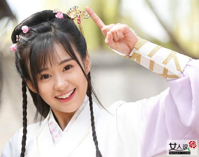 郑合惠子不雅照是真有吗 郑合惠子真实资料背景让人好奇