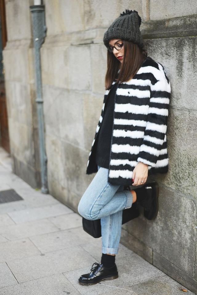 什么？！露一截袜子很流行？