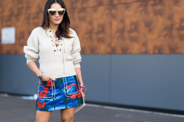 V领算什么 绑带毛衣才时髦