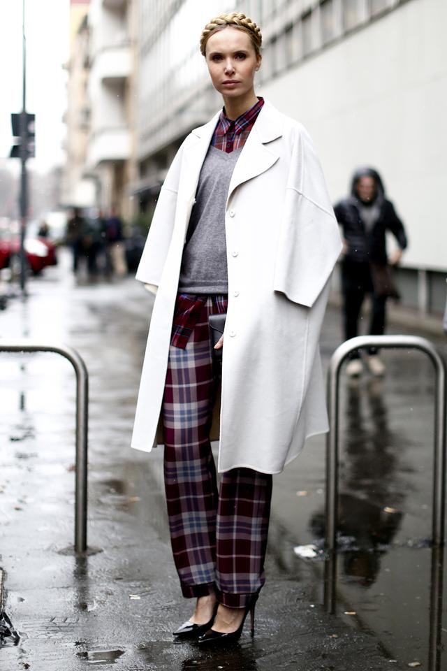 显瘦外套太小家子气 宽版外套正流行