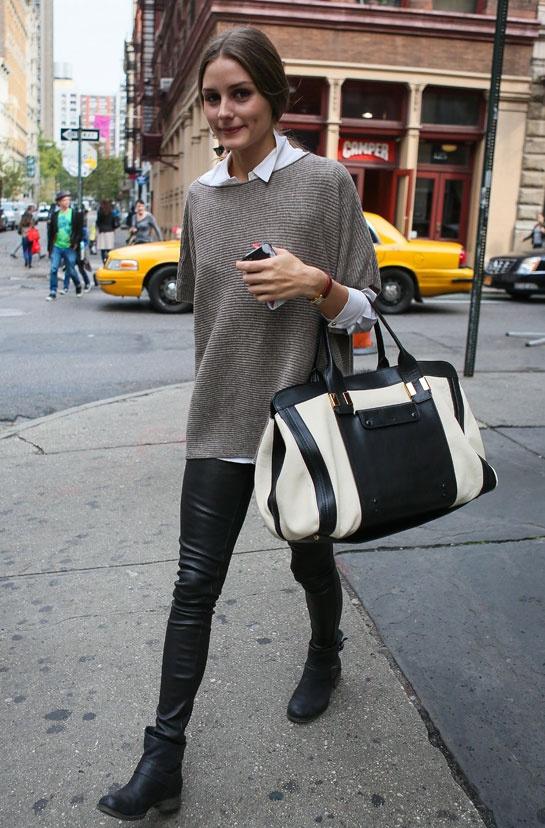 衬衫和套头毛衣叠穿