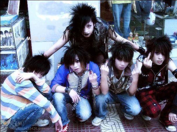 周末就是万圣节了 给你篇穿搭预热贴