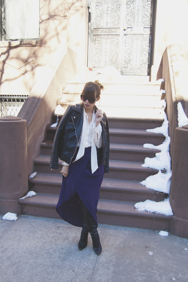 过膝长靴配高开衩裙 明星都在这样搭!