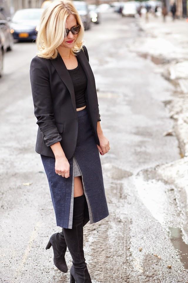 过膝长靴配高开衩裙 明星都在这样搭！