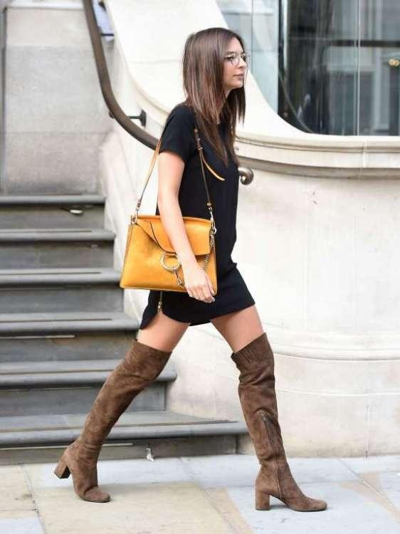 毛衣裙配长靴 优雅大气性感范儿十足