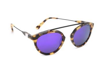 能不能好好的穿一件军绿大衣？