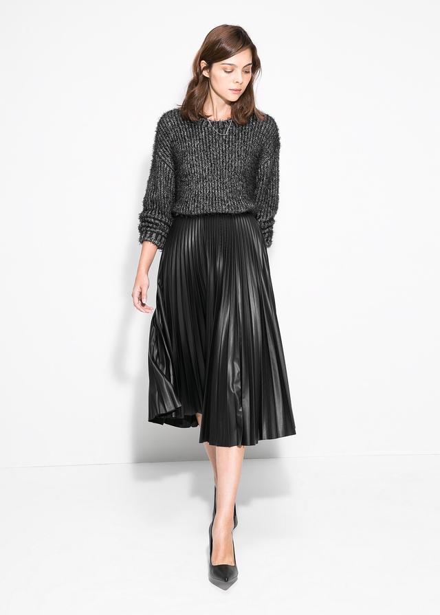 这件涂漆裙配毛衣美翻了