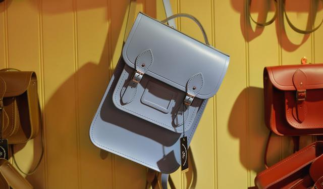 霉霉同款剑桥包 趁还没烂大街先屯起来