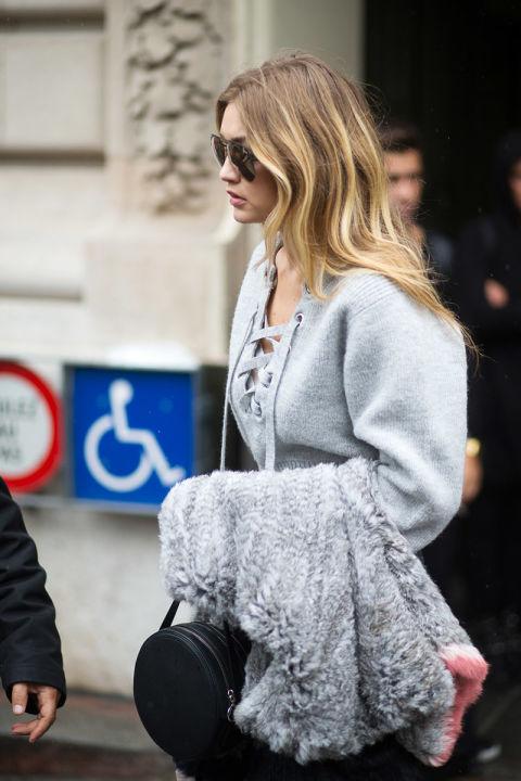 V领算什么 绑带毛衣才时髦