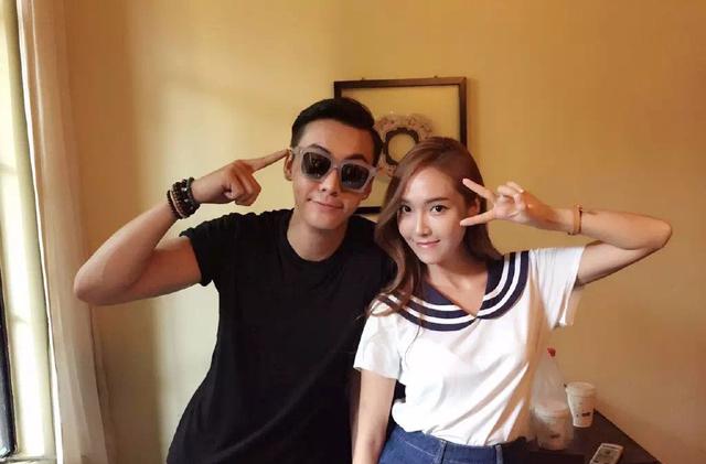 光靠衣品 郑秀妍就成了人生赢家