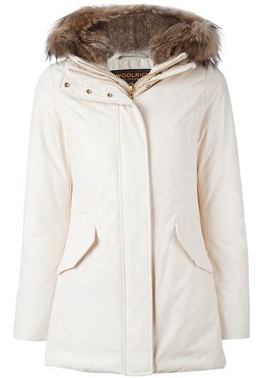 你的衣柜里一定有派克大衣