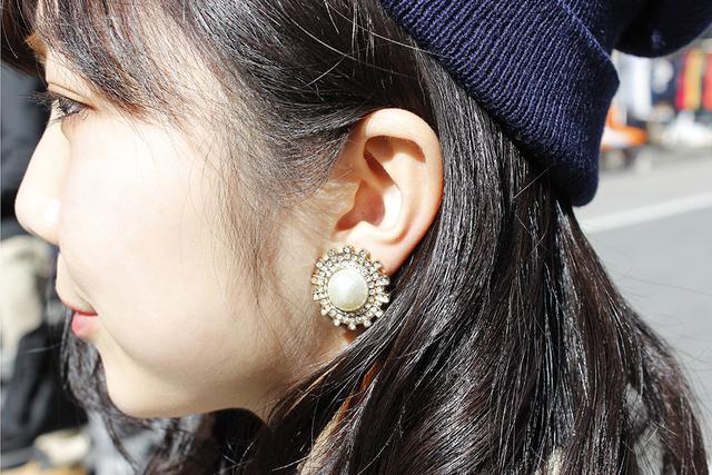 什么？！露一截袜子很流行？