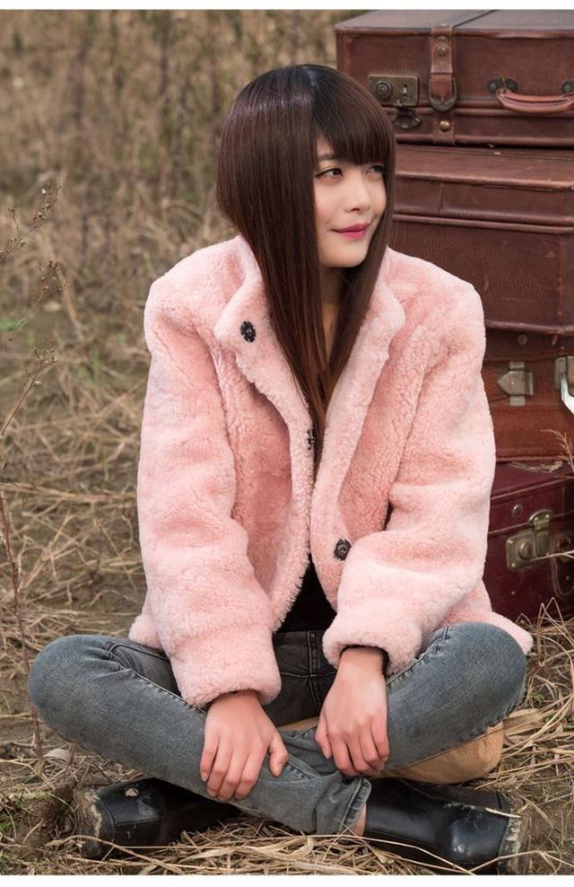 羊羔毛外套怎么搭?