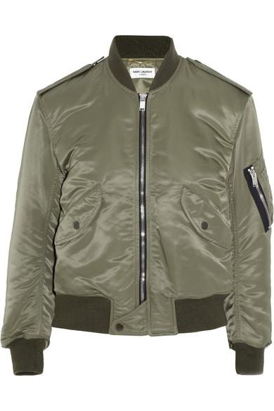 会穿飞行员夹克的女人真的帅呆了