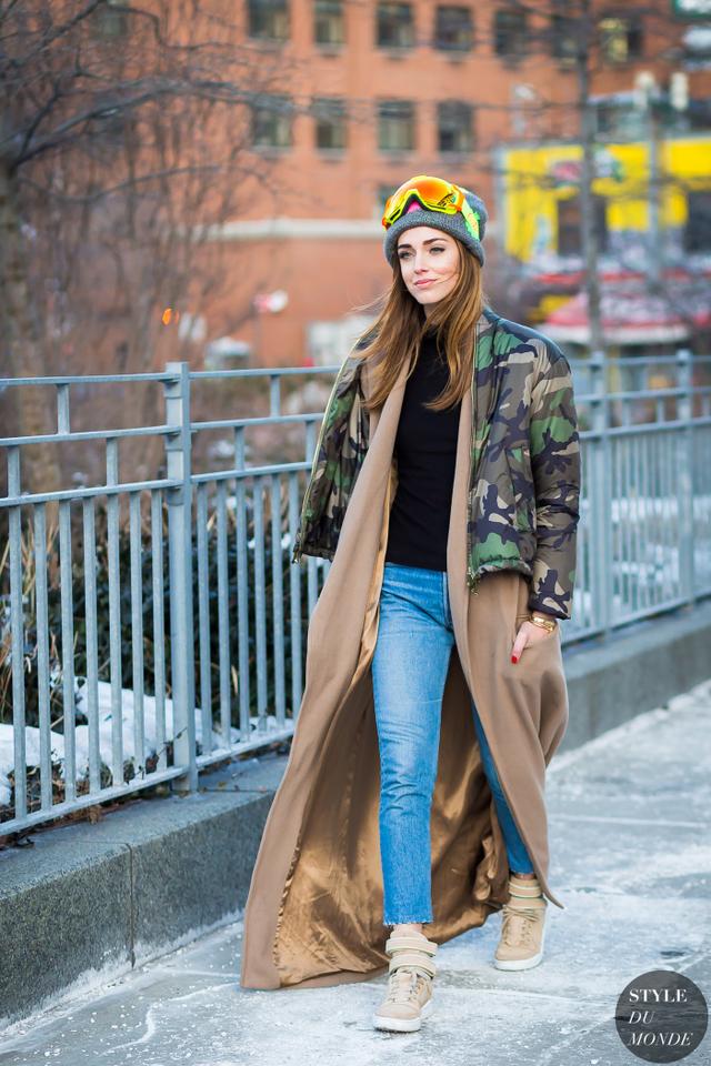 温度风度两不误 只需一件及踝大衣