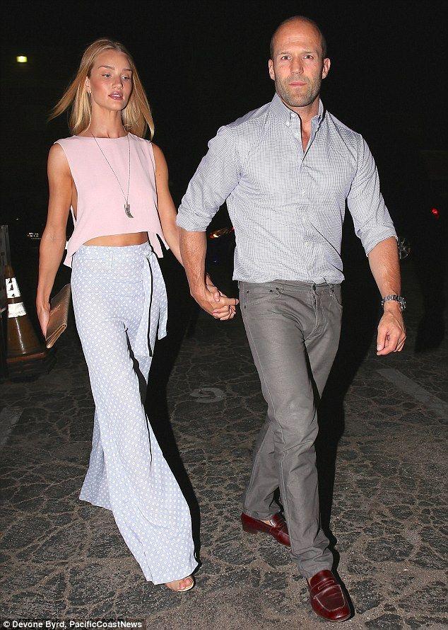 今天穿什么：显嫩不装嫩的裸粉