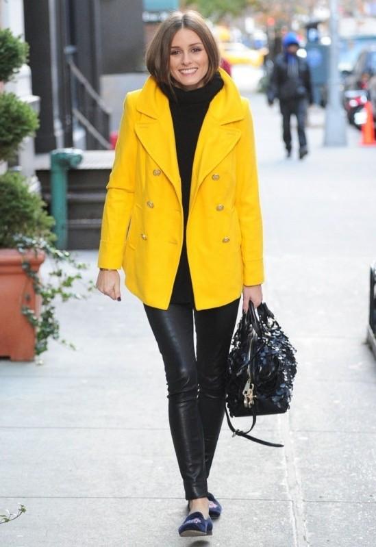 秋天怎么把亮色穿的美？