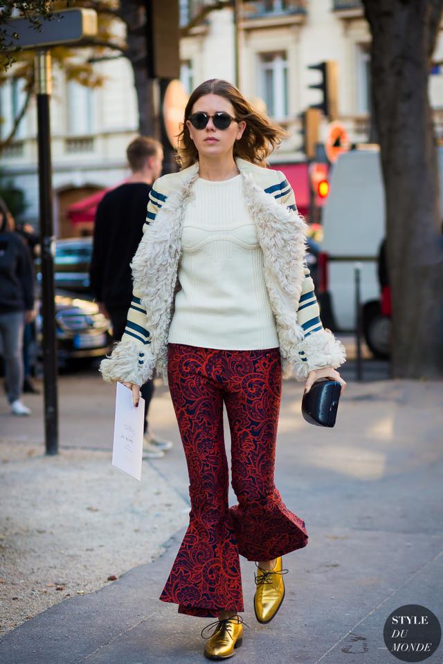 Olivia教你秋冬如何搭配喇叭裤