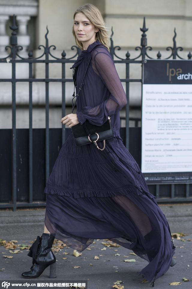 天气渐凉长袖连衣裙让你美腻到秋天