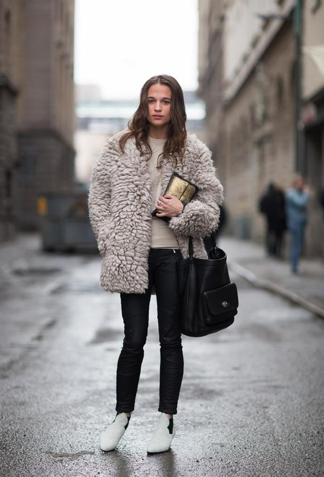 羊羔毛外套怎么搭?