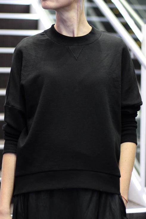 这件涂漆裙配毛衣美翻了