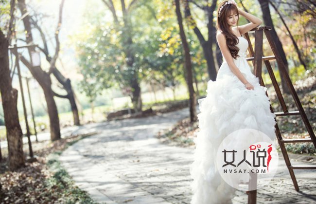 胸小怎么穿婚纱 平胸推荐选这些婚纱款式好看显胸大