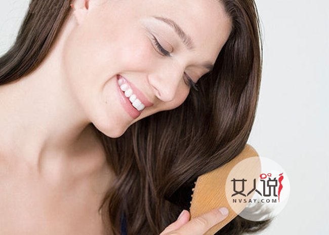 护发精油的正确用法 拯救干枯开叉还你一头顺发