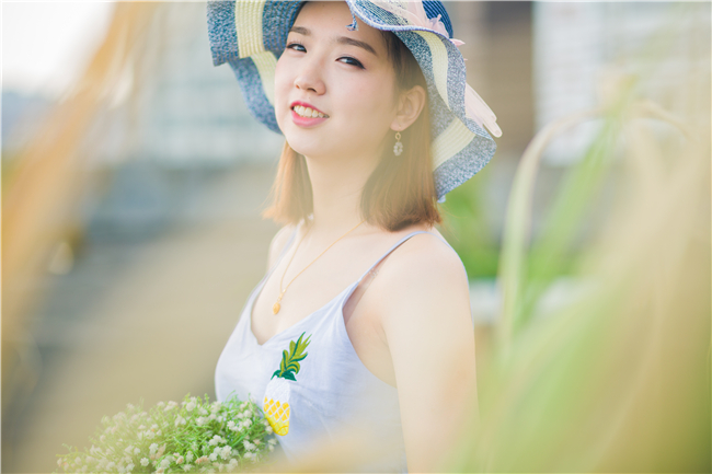 白色衣服发黄怎么办 小窍门让你衣服由内而外的洁净